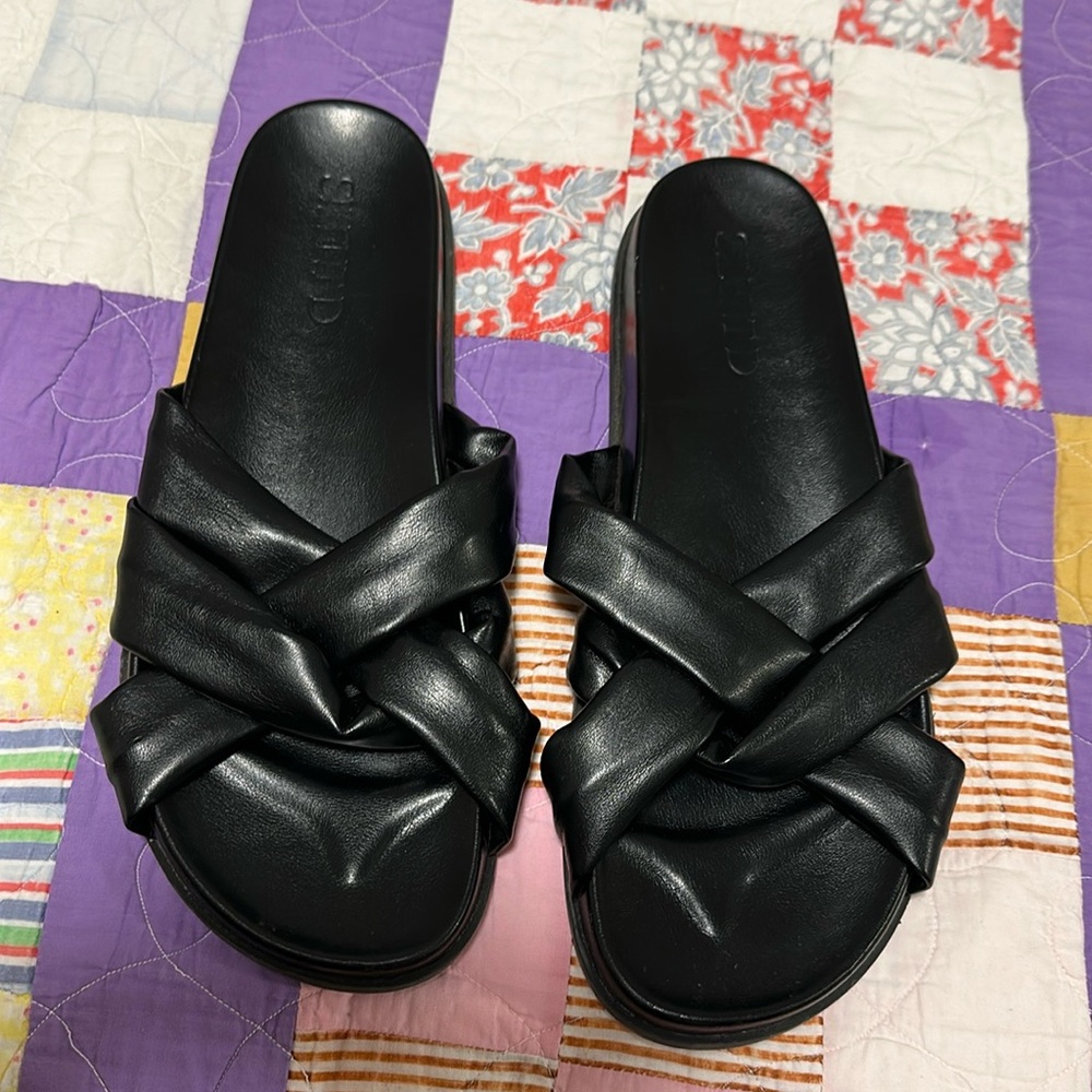 Silent D Helena Sandal Slide Black 
Size 40 9 9.5  Anthropology